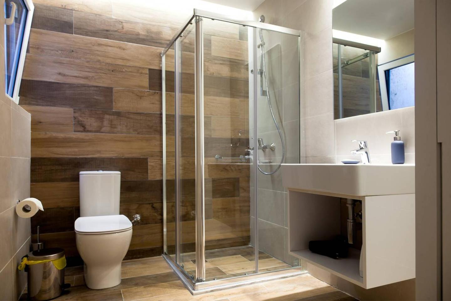 Toni'S Charming Apartment In The Thisseo Station Atena Exterior foto